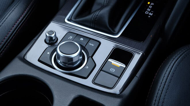 SỬ DỤNG PHANH ĐIỆN TỬ SAO CHO AN TOÀN KHI LÁI XE?